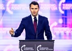 Morte de Charlie Kirk viraliza sem alerta e expõe dilema das plataformas (Foto: Josh Edelson/AFP)
