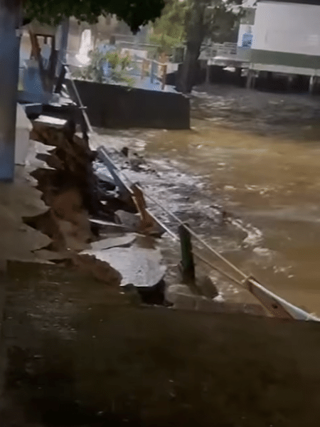 6.jul.2026 - Temporal destruiu estruturas na orla do município de Terra Santa, no Pará 6.jul.2026 - Temporal destruiu estruturas na orla do município de Terra Santa, no Pará
