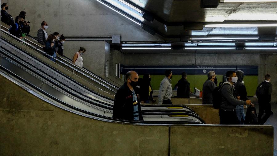 Movimentação na Linha Azul do metrô de São Paulo, em maio deste ano - SUAMY BEYDOUN/ESTADÃO CONTEÚDO