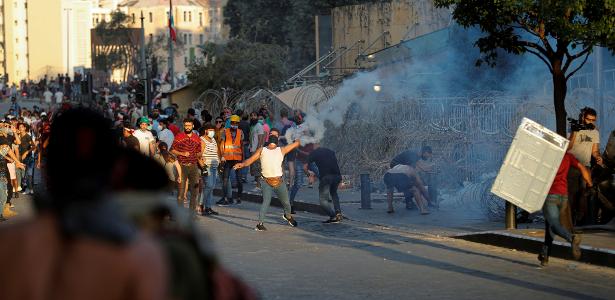 Explosão no Líbano | Beirute tem novo dia de manifestação com confrontos