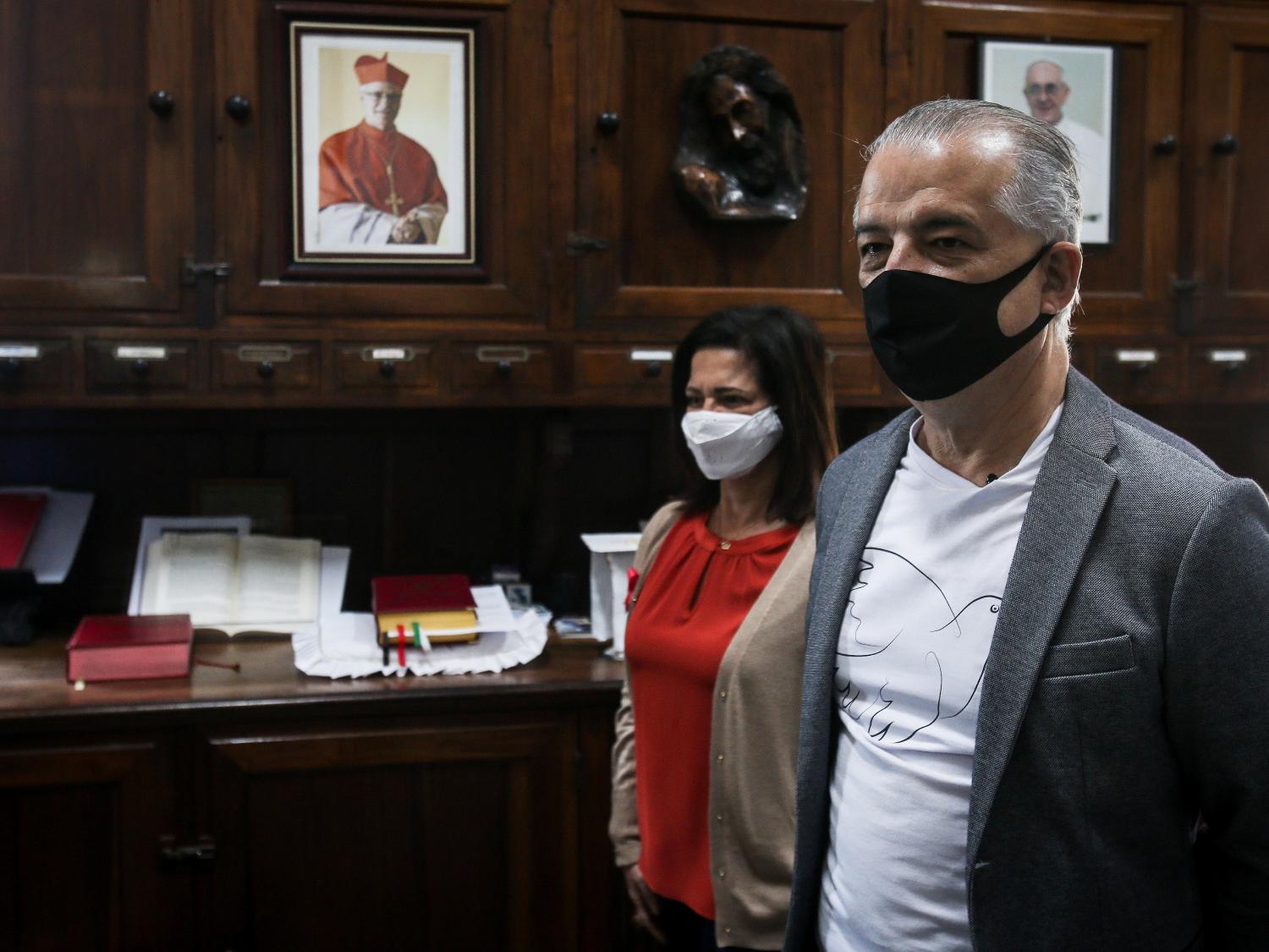 12 out. 2020 - Márcio França (PSB) participa de missa na Igreja Nossa Senhora do Rosário de Fátima, na zona oeste de São Paulo - FELIPE RAU/ESTADÃO CONTEÚDO