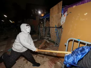 Polícia é acionada após briga entre grupos pró-Israel e Palestina na UCLA