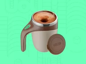 Mistura leite e café sozinha: caneca mixer é boa? Veja opiniões