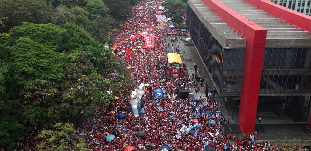 Eu vi o povo na rua