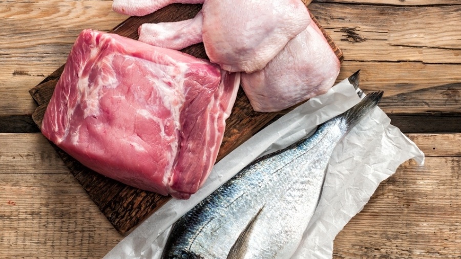 Carne; comida; frango; peixe; cru - Getty Images