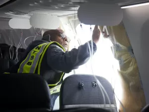 Chefe da divisão de 737 MAX da Boeing deixa empresa, mostra memorando