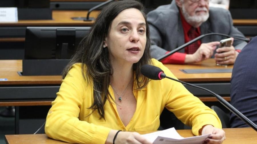 A deputada Fernanda Melchionna em sessão do Conselho de Ética da Câmara