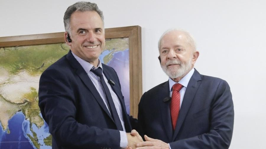 Lula em encontro com o presidente eleito do Uruguai, Yamandu Orsi, no Palácio do Planalto