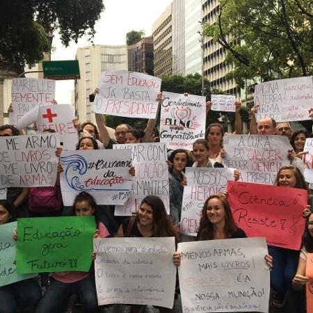 Protesto no Rio de Janeiro contra cortes na Educação - Marina Lang - 15.mai.19/UOL
