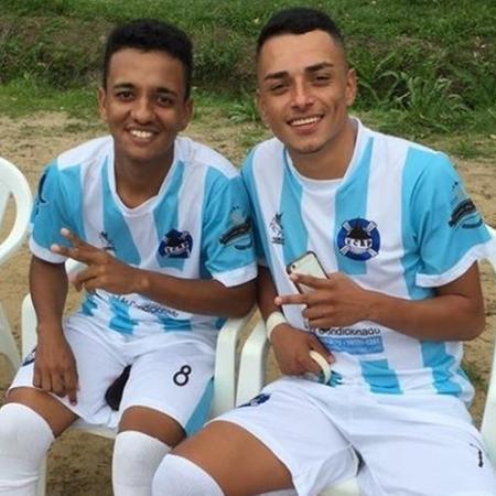 Ewerton Rodrigues de Melo de Souza (à dir.) jogava futebol amador - Reprodução/Facebook