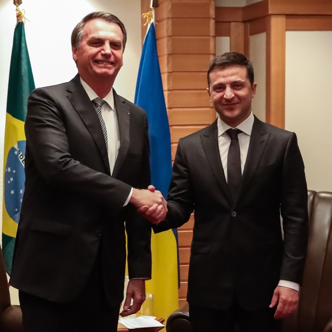 Bolsonaro faz reuni&atilde;o com presidente da Ucr&acirc;nia em T&oacute;quio