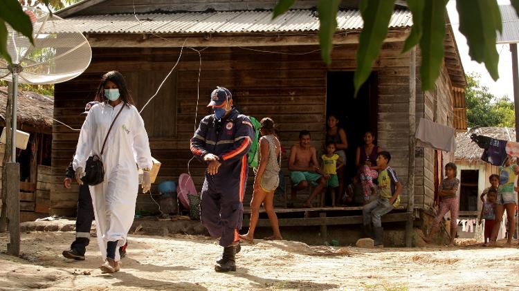 Equipes atendem população com covid em Portel na Ilha de Marajó (PA)