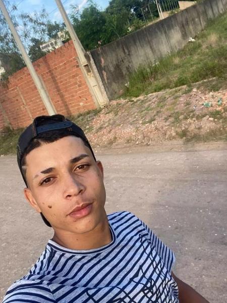 Daniel, 19, estava com a namorada no mar, na praia da Enseada, no Guarujá, quando desapareceu