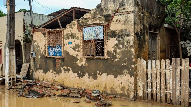 Casa destruída pela cheia do rio Acre em Brasíléia