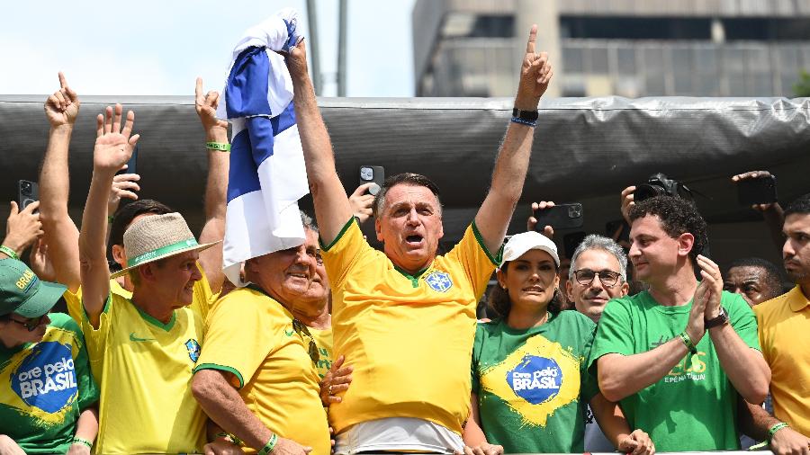O ex-presidente Jair Bolsonaro em ato na avenida Paulista no dia 25 de fevereiro