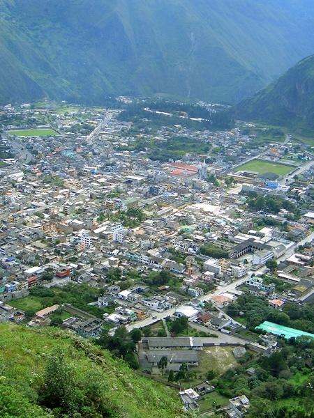 Município de Baños de Agua Santa (Equador) fica em região montanhosa - Roar Johansen/Wikimedia Commons