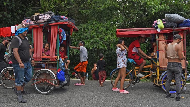 Migrantes a caminho da fronteira do México com os EUA antes da posse de Donald Trump