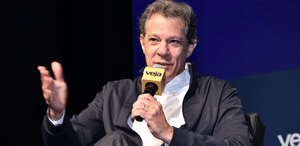 Definição da chapa de Haddad em SP trava por impasse na esfera federal