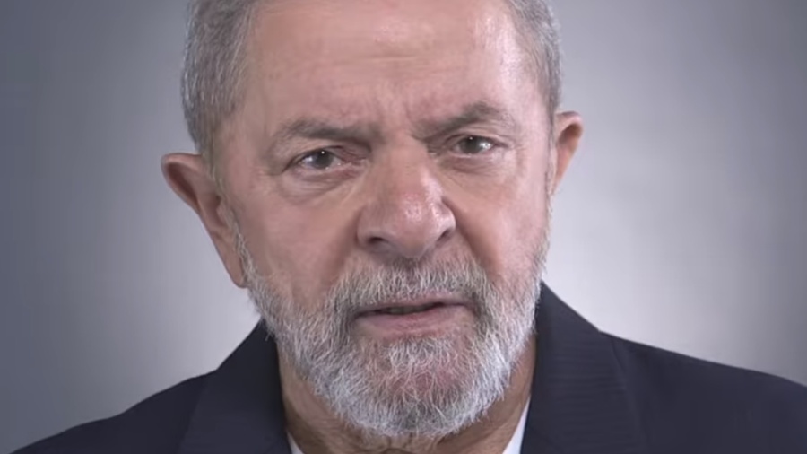 Na véspera da eleição, página de Lula no Facebook divulga vídeo com pronunciamento inédito do ex-presidente - Reprodução/Facebook