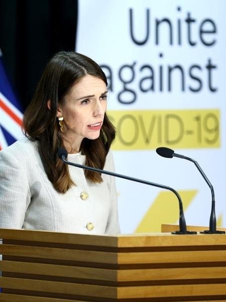 Primeira-ministra da Nova Zelândia, Jacinda Ardern, em coletiva sobre a pandemia de coronavírus - Hagen Hopkins/Getty Images