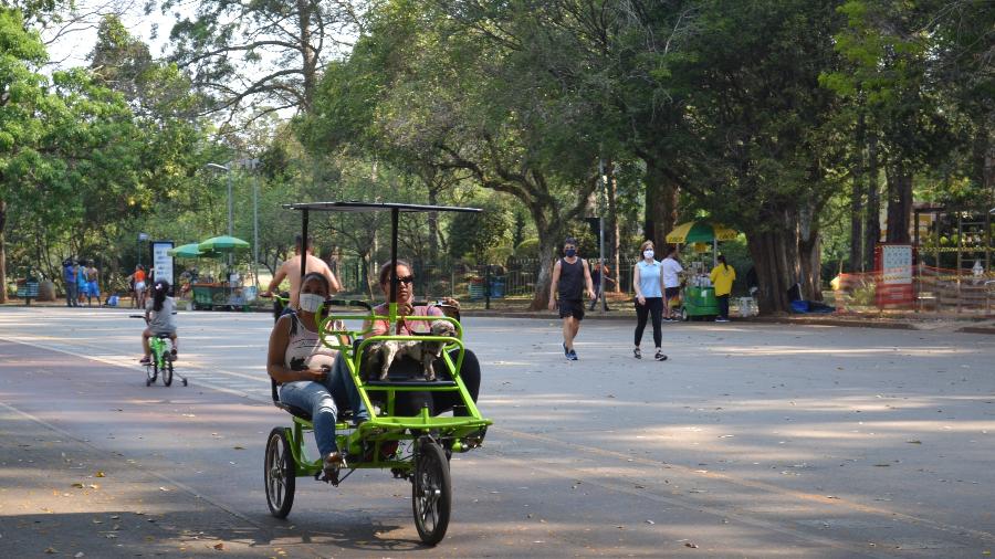 Movimento no Parque Ibirapuera, em mais um dia quente na capital - Fabiana Maranhão/UOL