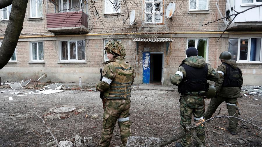 Região de Donetsk é ocupada por separatistas pró-Rússia - Alexander Ermochenko/Reuters