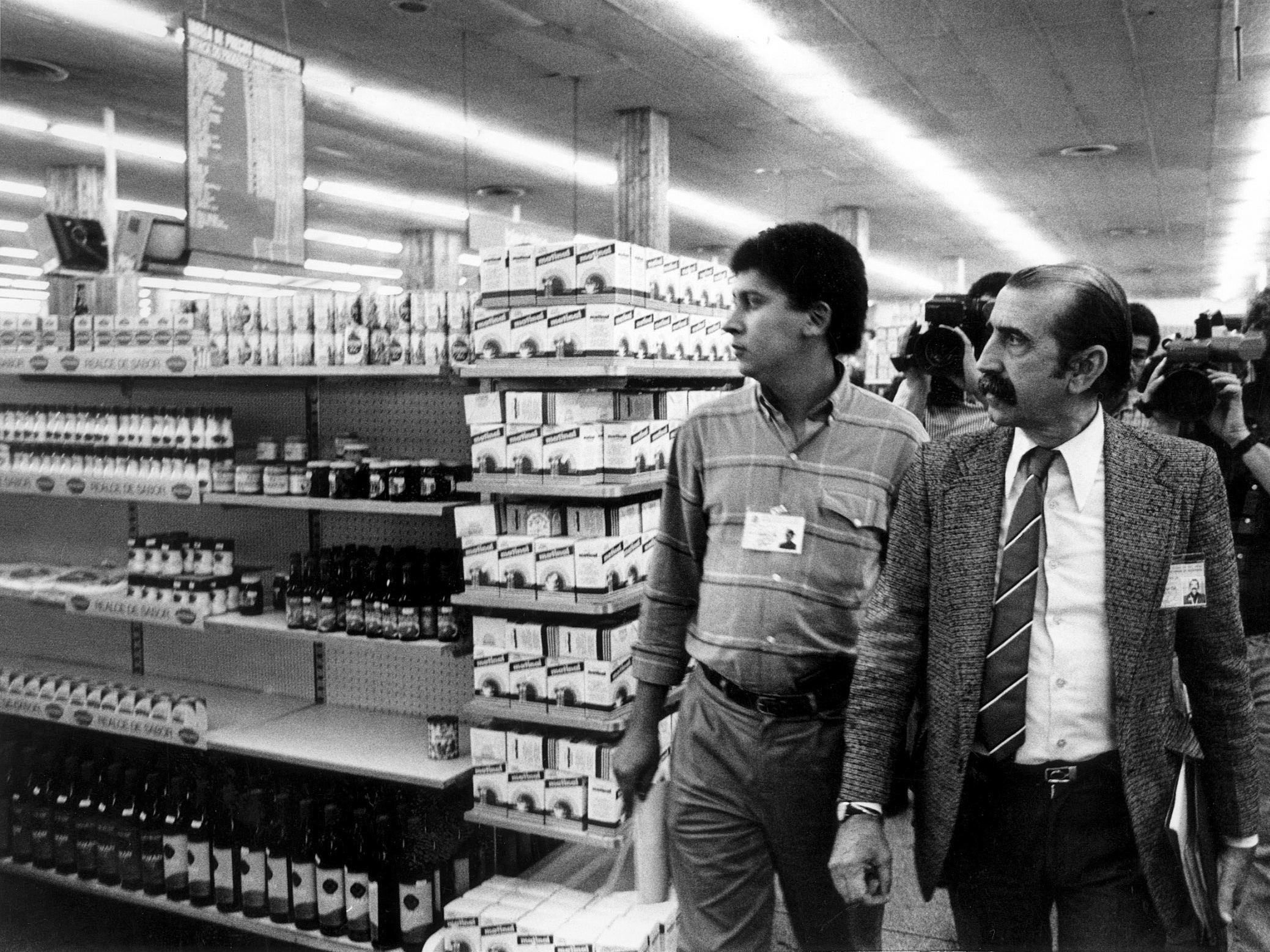 Cavalo de pau do ex-paladino ultraliberal Guedes evoca 'fiscais do Sarney'