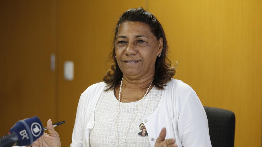 A mãe da vereadora Marielle Franco, a advogada Marinete da Silva fala durante coletiva de imprensa, na OAB/RJ - Tomaz Silva/Agência Brasil