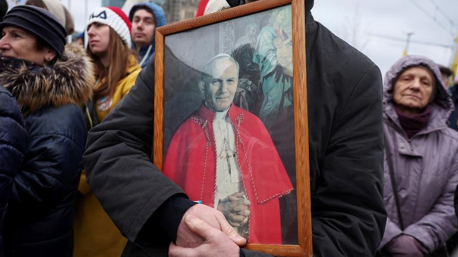 Aniversário de morte do Papa João Paulo 2º é relembrado neste domingo (2) - REUTERS/Kacper Pempel