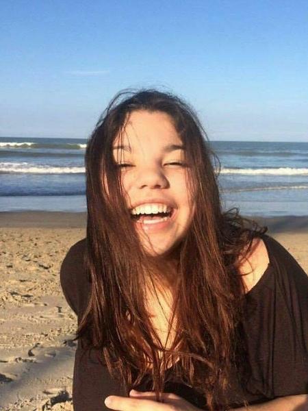 Júlia Beatriz Garbossi Silva, 23 anos, foi morta a facadas na manhã de domingo (3)