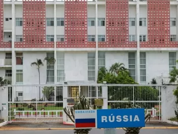 Consulado informa polícia, e russa vítima de violência é resgatada em MG