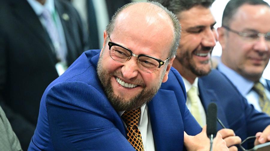 Nelson Wilians nega juramento de falar a verdade à CPMI do INSS