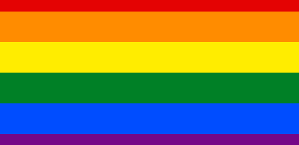 A bandeira com as cores do arco-íris tornou-se um símbolo primeiramente da comunidade gay norte-americana nos anos 1970 e, depois, da diversidade sexual - Domínio Público