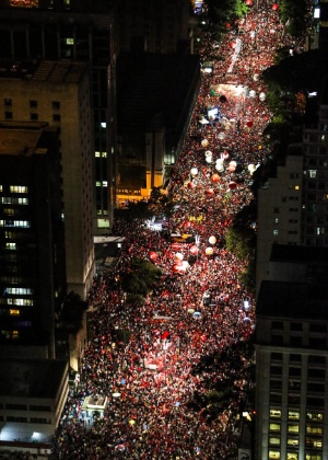 Frente Brasil Popular lotou a Avenida Paulista em manifestação no dia 18 - Tiago Queiroz/ Estadão Conteúdo