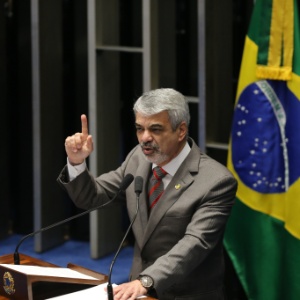 Humberto Costa é líder do PT no Senado - Alan Marques/Folhapress
