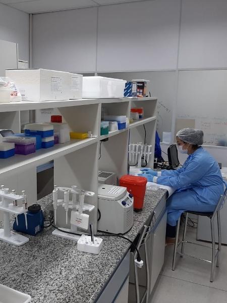 Laboratório do CT-Vacinas (Centro de Tecnologia em Vacinas) da UFMG (Universidade Federal de Minas Gerais), que estuda vacina contra a covid-19 com insumos totalmente nacionais