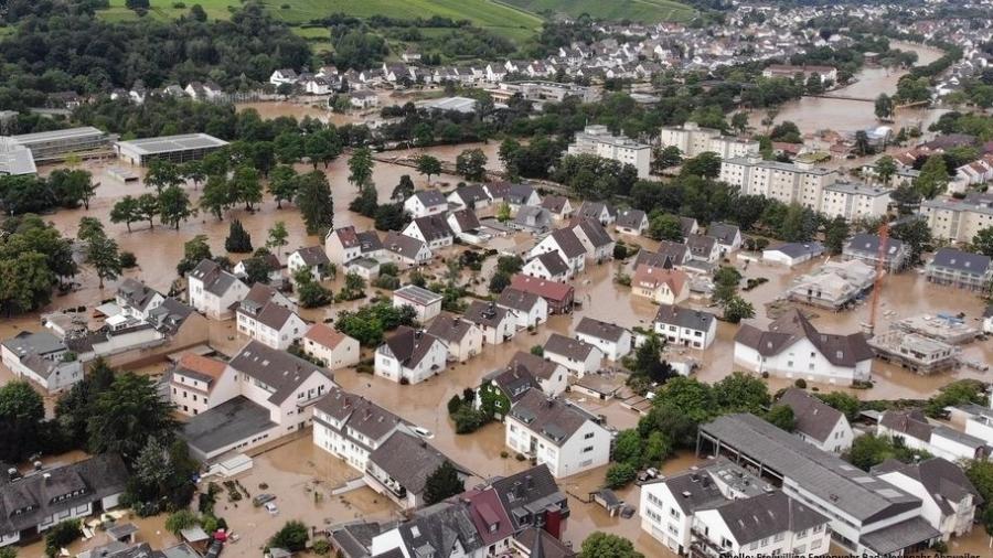 Visão aérea do distrito de Bad Neuenahr-Ahrweiler já na manhã de hoje - Reprodução/Facebook