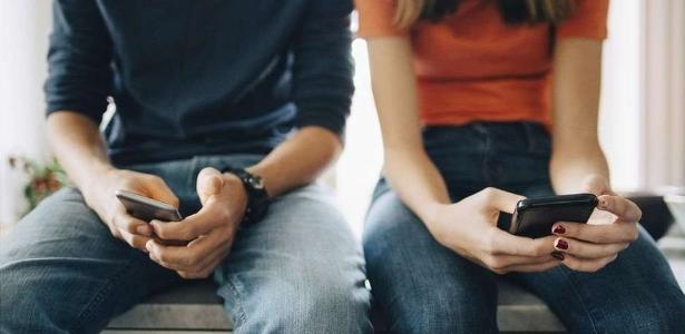 Offline: cresce número de jovens que querem menos redes sociais