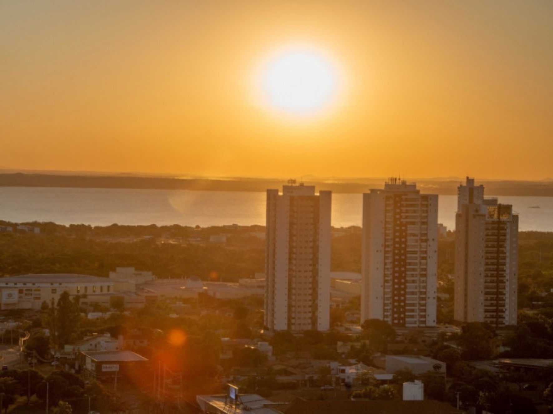 Qual e a cidade mais quente do Estado da Bahia?