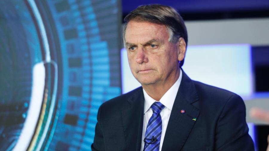 26.set.2022 - O presidente Jair Bolsonaro (PL), candidato à reeleição, participa de sabatina no Jornal da Record, da Rede Record - Edu Moraes/Record TV