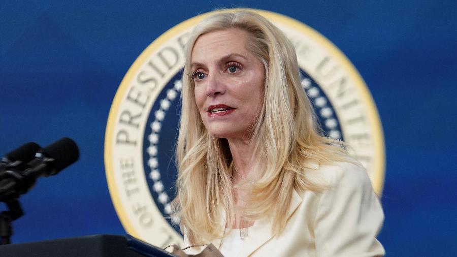 Atualmente, Lael Brainard é vice-presidente do Fed (Federal Reserve) nos EUA - 22.nov.2021 - Kevin Lamarque/Reuters