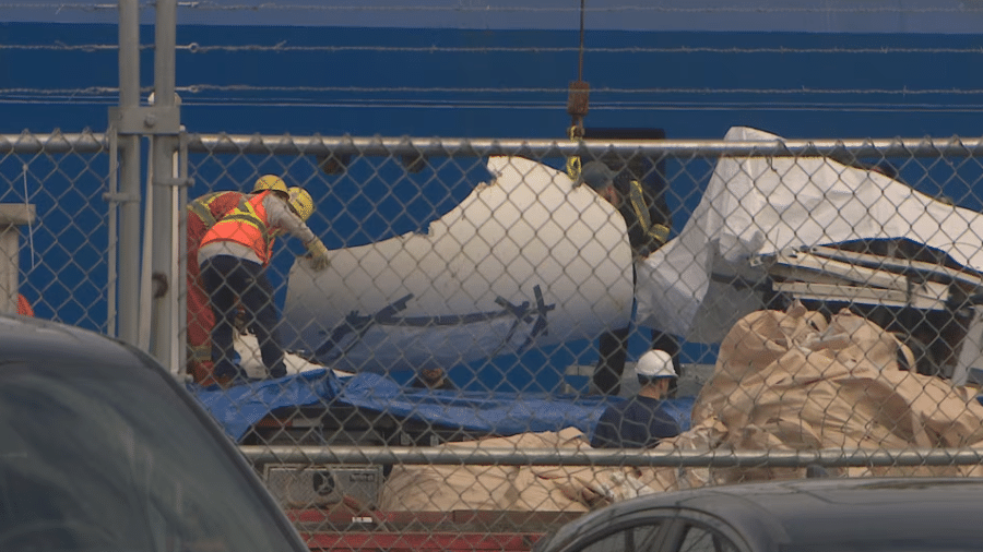 Destroços do submersível Titan chegam a porto no Canadá - Ici Radio Canadá