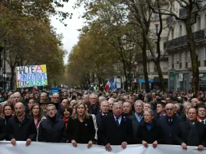 Depois de Paris, Londres prepara sua marcha contra antissemitismo