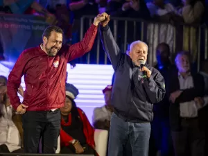 Toledo: Pesquisa acende alerta para Lula tirar campanha de Boulos do lugar