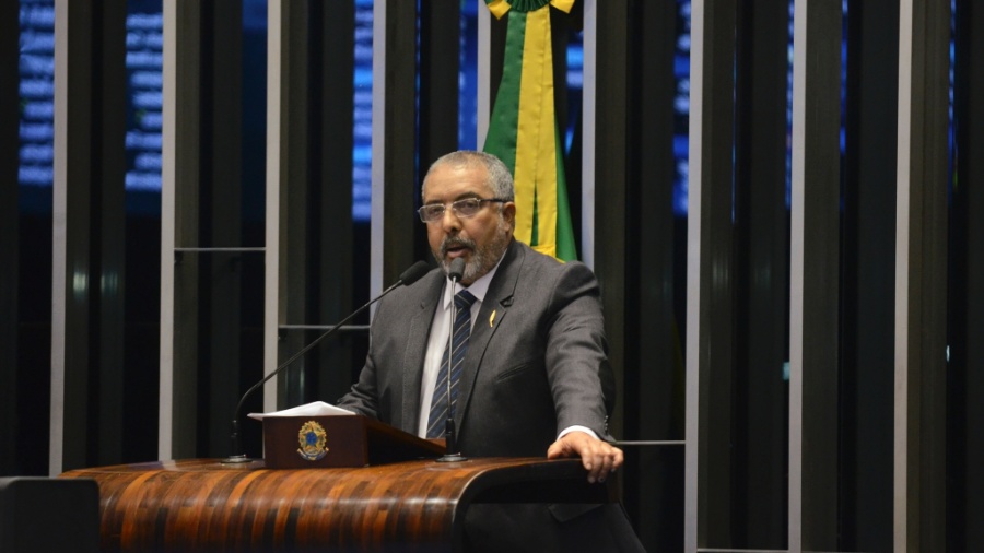 O senador Paulo Paim (PT-RS) foi o relator da revisão da Lei de Cotas no Senado