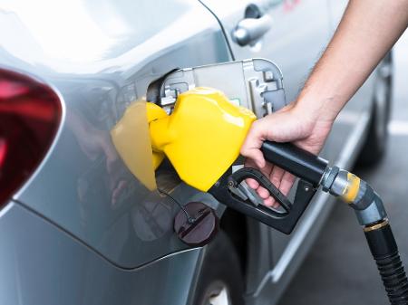 Na 1ª alta do ano, diesel da Petrobras sobe 8%; preço da gasolina ...