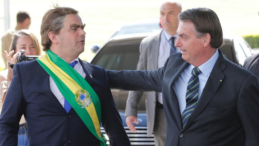 Bolsonaro ao lado do humorista Carioca no Palácio da Alvorada - DIDA SAMPAIO/ESTADÃO CONTEÚDO