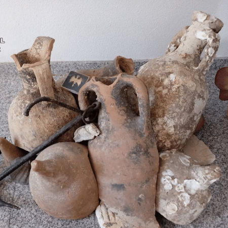 Objetos do período romano foram encontrados por acaso na Espanha - Divulgação / Guarda Civil Espanhola
