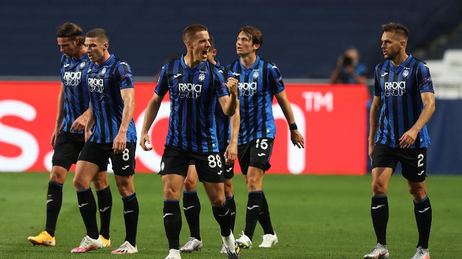 Pasalic celebra após marcar para a Atalanta contra o PSG pela Liga dos Campeões - Rafael Marchante/Pool via Getty Images