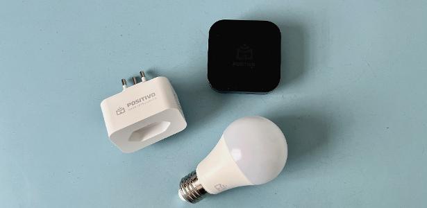 Casa inteligente: kit com lâmpada, tomada e controle vale mesmo a pena?